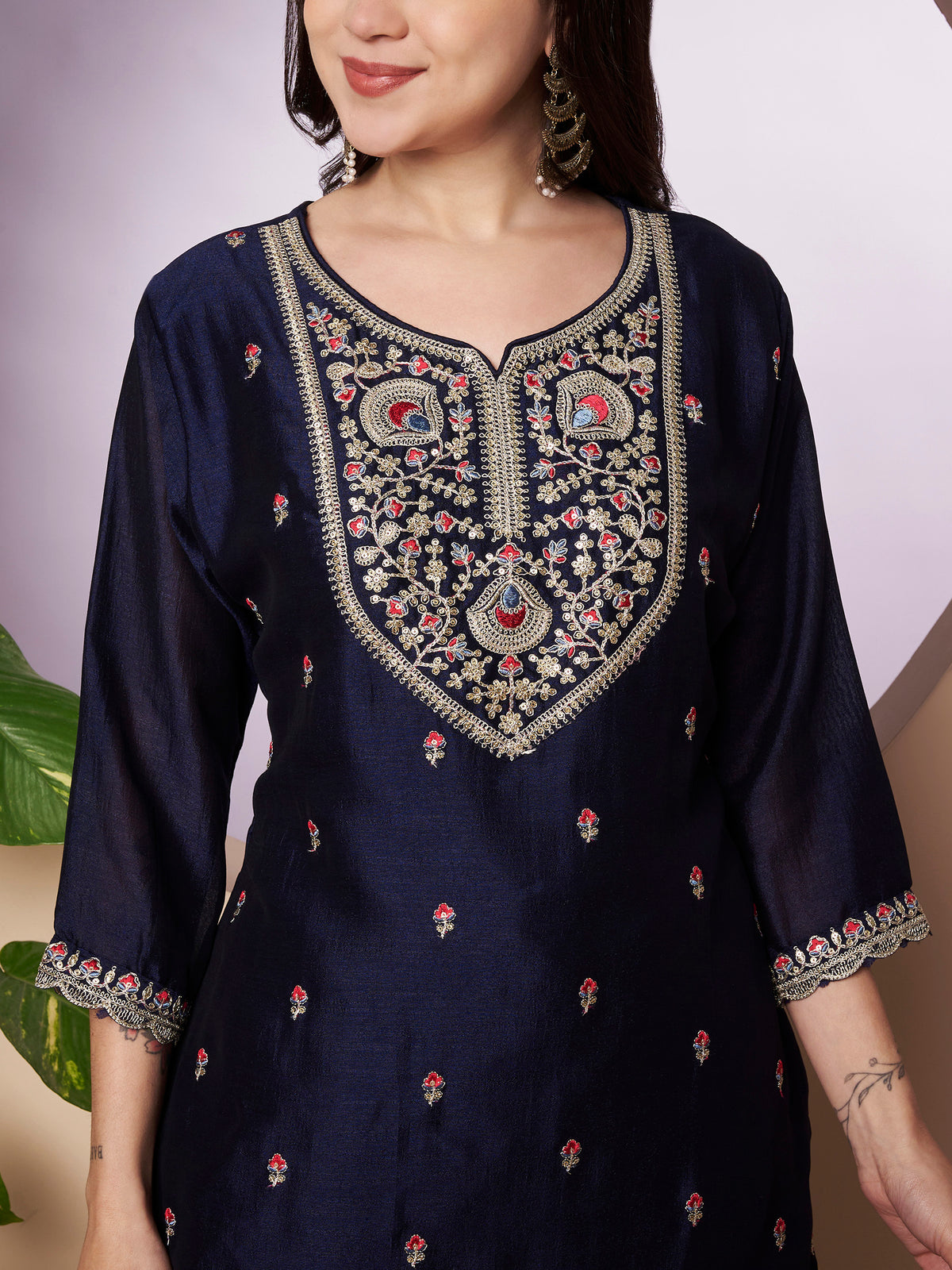 Blue Sweetheart-Neck Embroidered Silk Kurta