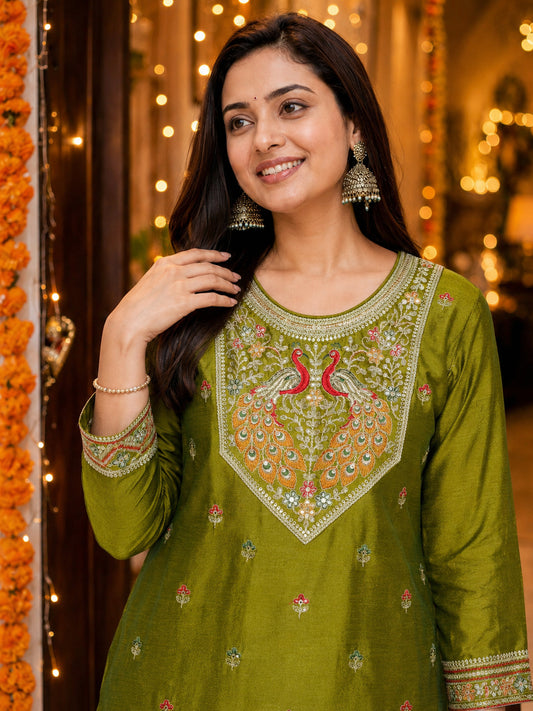 Green Peacock-Motif Embroidered Vichitra Silk Kurta